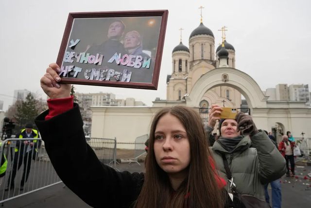 Peste 40 de țări cer demararea unei anchete independente internaționale pentru a investiga moartea opozantului rus, Alexei Navalnîi
