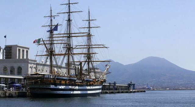 L'Amerigo Vespucci torna a Napoli dal 13 al 16 maggio