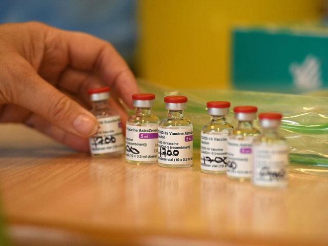 Circolare Ministero: Vaccino Astrazeneca ai 18-65enni, non ai vulnerabili