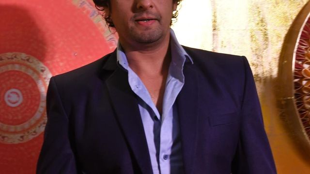 Sonu Nigam faces police complaint for his remarks on Kannada at Bengaluru concert