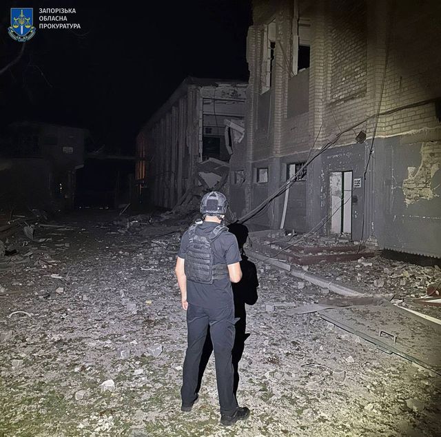 Bombe rusești distrug o închisoare în regiunea Zaporojie - cel puțin 17 morți