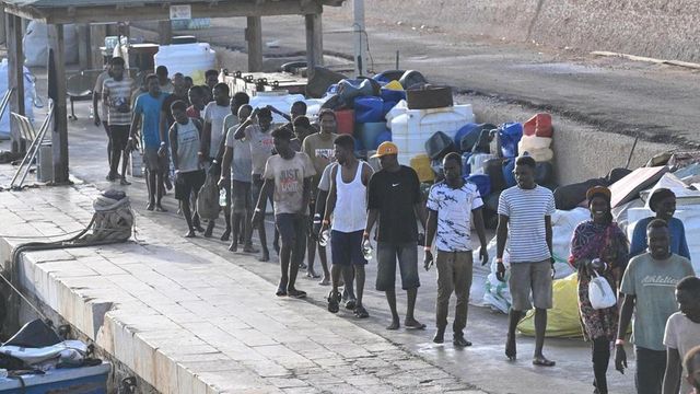 Sorveglianza aerea e navale, Berlino sì ai migranti