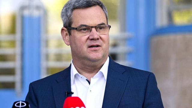 Nekiment a Magyar Orvosi Kamara Takács Péternek, szerintük tevékenysége rombolja az orvosokba vetett közbizalmat