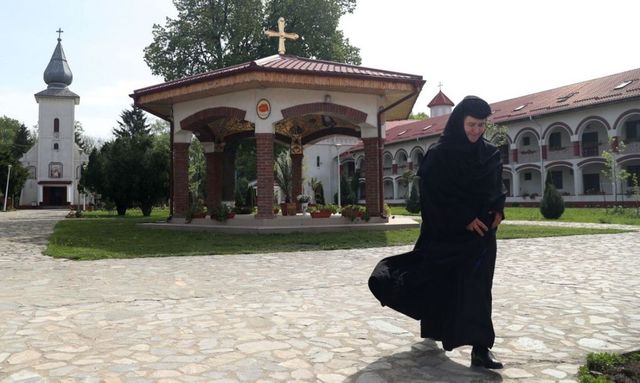 Mânăstirea Dragomirna din Suceava a fost închisă, după ce nouă măicuțe au fost infectate cu coronavirus