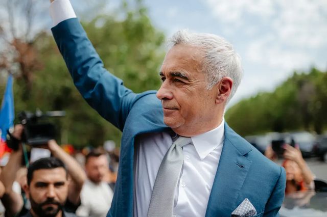 Deputatul Alexandru Muraru cere arestarea preventivă a lui Călin Georgescu după ce acesta a făcut din nou salutul nazist