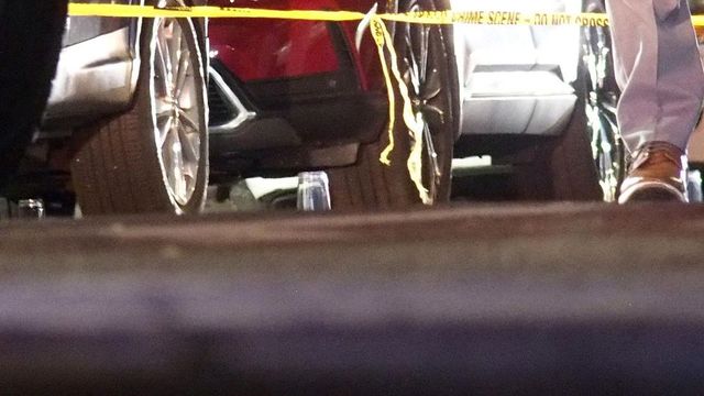 Un tiroteo deja al menos tres muertos y ocho heridos en una tetería de Brooklyn