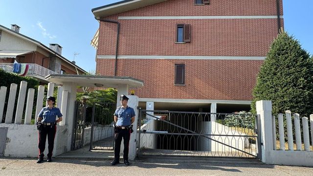 ++ Trovata morta in casa nel Torinese, ipotesi femminicidio ++