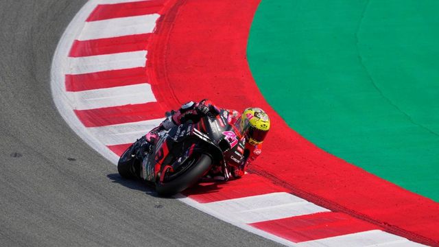 MotoGP, pole di Bagnaia in Catalogna davanti alle Aprilia