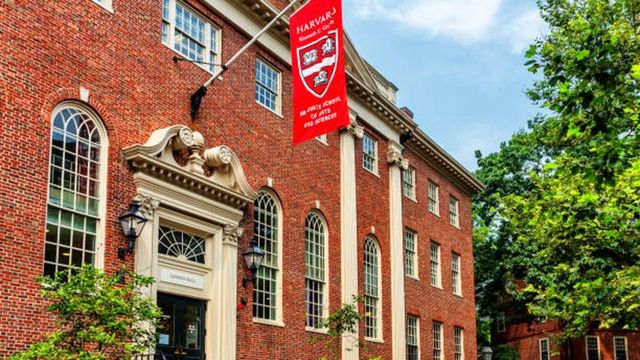 El Gobierno de Trump prohíbe a Harvard matricular a estudiantes extranjeros