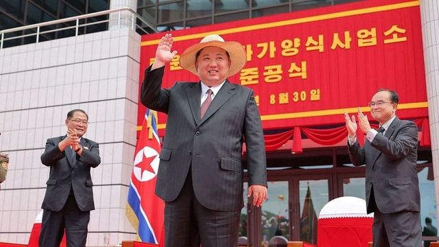 Kim Dzsongun elindult Pekingbe
