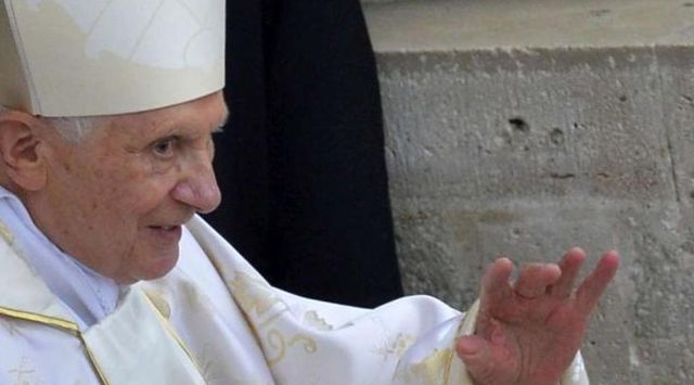 Ratzinger: “Il celibato è indispensabile, non posso tacere”