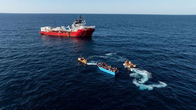 La nave di Emergency recupera due cadaveri al largo della Libia