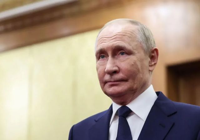 Putin invita a Zelenski a una reunión en Moscú