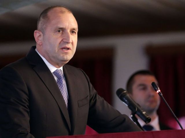 Президентът Радев: Не съм снемал доверието си от Иво Христов