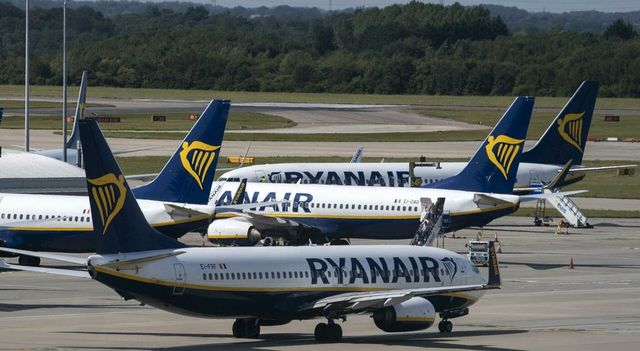 Ryanair, biglietti più cari del 5-10% in estate, pesa Boeing