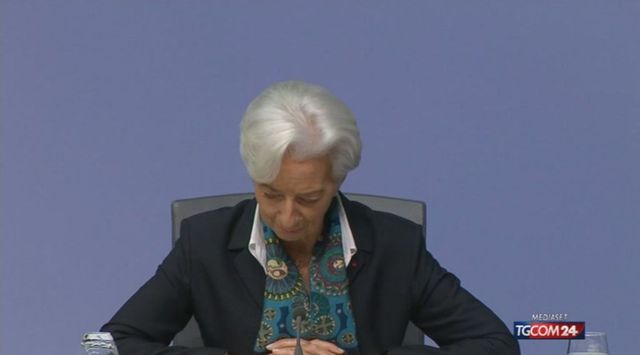 “Il patto di stabilità va rivisto. La corte tedesca non ci fermerà”, dice Lagarde