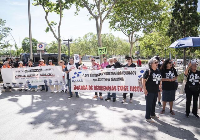 La izquierda madrileña celebra las imputaciones vinculadas a los fallecidos en las residencias durante la pandemia