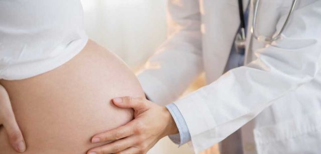 Femeile însărcinate și cele care alăptează, sfătuite să ia măsuri de precauție