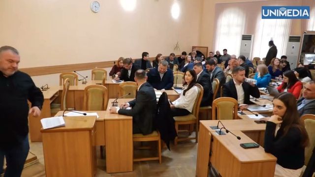 CMC a anulat încasarea taxei de salubrizare