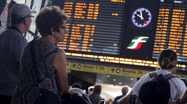 Sciopero Trenord il 23 e 24 marzo 2024, gli orari e i treni garantiti a Milano e in Lombardia