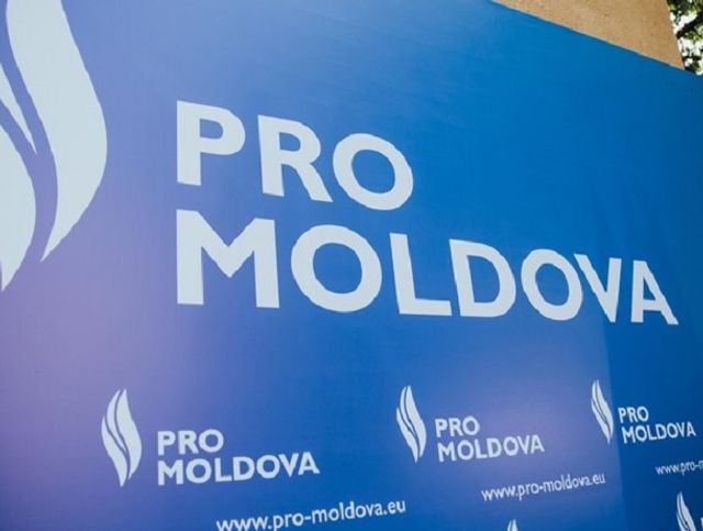 Двое депутатов объявили о выходе из партии Pro Moldova