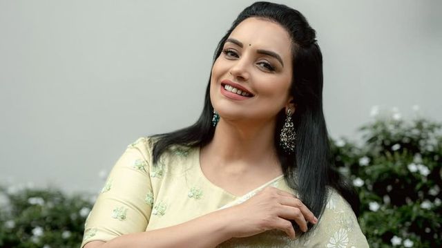 Case against actor Shwetha Menon for featuring in obscene films, ads