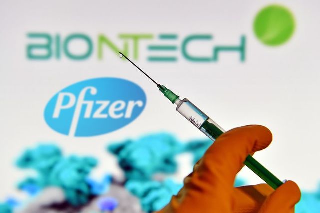 Un nou lot de vaccin Pfizer din cele 700 000 de doze procurate de stat a ajuns la Chișinău