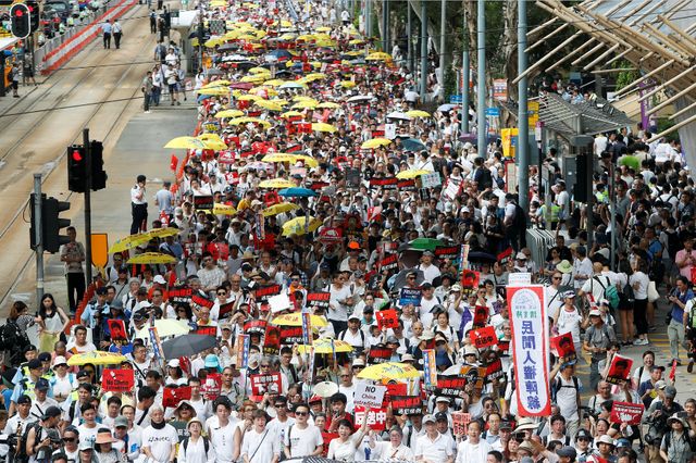 In Biggest Rally for Years, Thousands March in Hong Kong to Protest Against China Extradition Bill