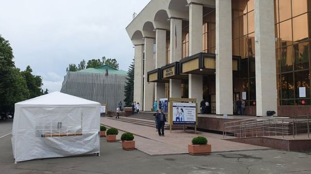 Во Дворце Республики проходит второй этап Кишинёвского марафона вакцинации