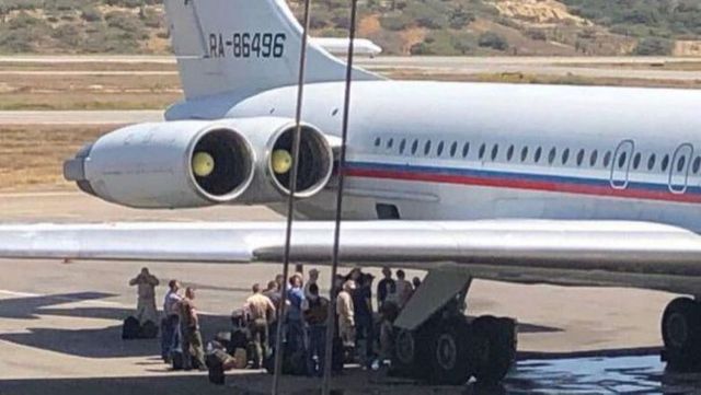 Două avioane cu 100 de militari ruși la bord au aterizat în Venezuela