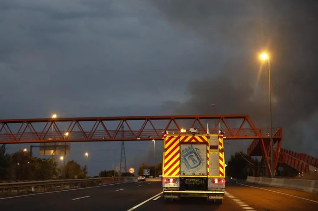 La UME combate el incendio en la Comunidad de Madrid y Toledo