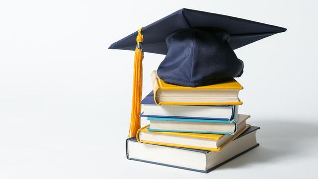 21 de studenți-doctoranzi din țară vor primi Bursa de excelență a Guvernului