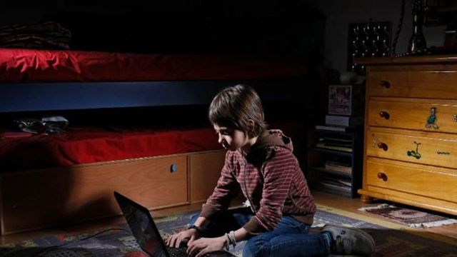 El 97% de los jóvenes afirma haber sufrido violencia sexual en internet