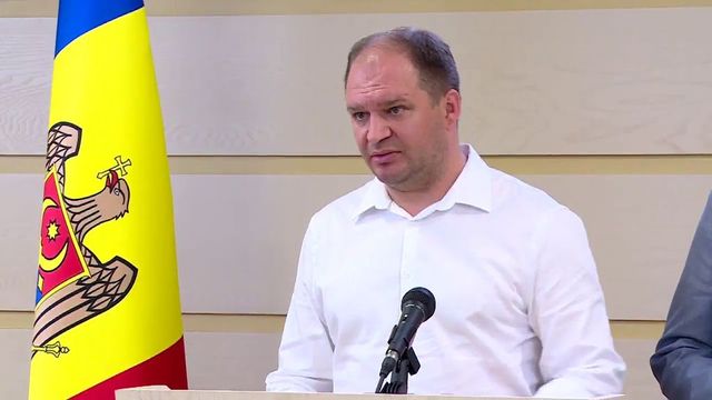 Сегодня Парламент Молдовы может проголосовать за отмену смешанной избирательной системы и рассмотреть дату местных выборов
