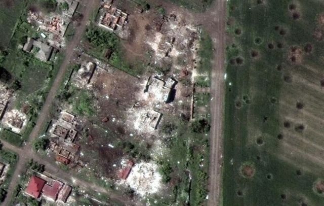 Ucraina, le foto satellitari del Donbass devastato dai russi