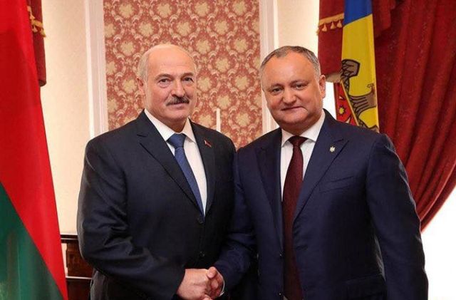 Додон поздравил Лукашенко с Днем независимости Беларуси
