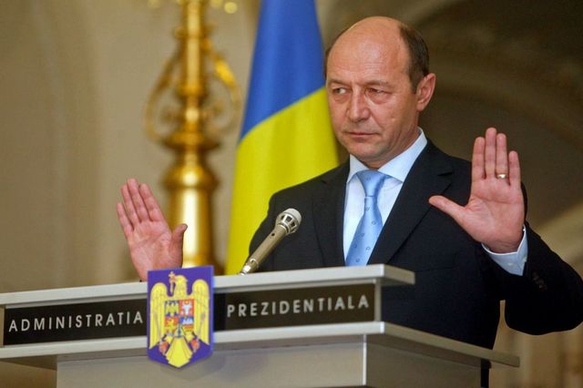 Basescu anunța ca va relua procedura de redobandire a cetațeniei Republicii Moldova