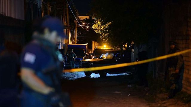 Gunmen kill 13 at Veracruz bar in one of worst Mexican slayings this year