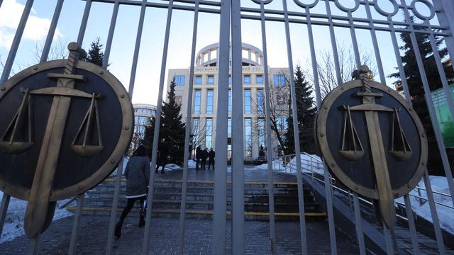 Мосгорсуд утвердил передачу органам опеки девочки, живущей в медцентре
