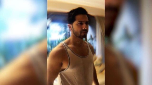 Varun Dhawan shares a rap on 21-day lockdown, asks people to stay indoors