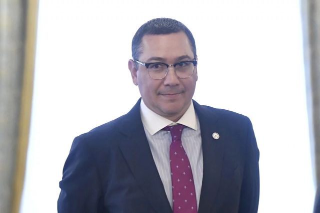 Victor Ponta, reacție acidă: „Practic, noi importăm coronavirus”
