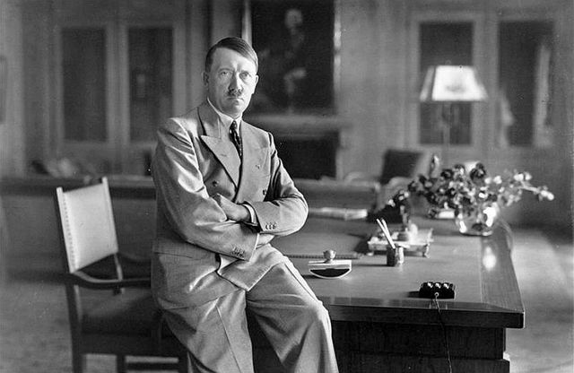 FBI zkoumala možnost, že Hitler po válce utekl do Argentiny
