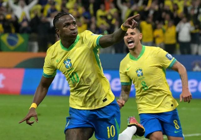 Vinicius sella el pase al Mundial del Brasil de Ancelotti