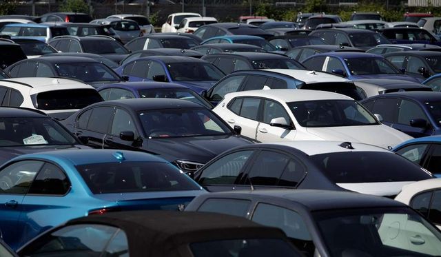 Dealerii auto vor putea înmatricula direct autoturismele noilor proprietari