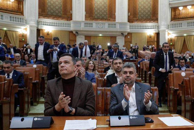 PSD jubilează după adoptarea legii pensiilor, deși nu știe de unde va lua bani pentru majorări