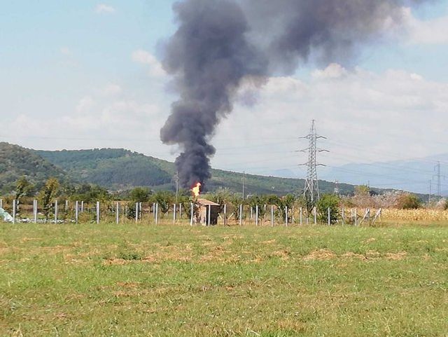Explozie urmată de incendiu la o societate de preparare lacuri și vopsele din Mihăești