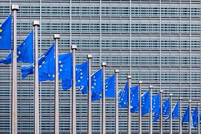 Az Európai Bizottság figyelmeztette Magyarországot