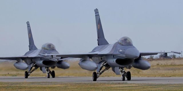 Trump, ora abbiamo il controllo totale dei cieli sull'Iran