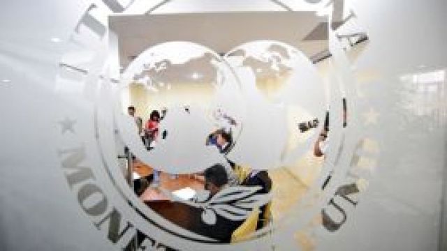 O echipă a Fondului Monetar Internațional vine la București pentru analiza anuală a economiei românești