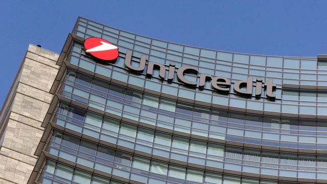 La Consob sospende l'ops Unicredit per 30 giorni